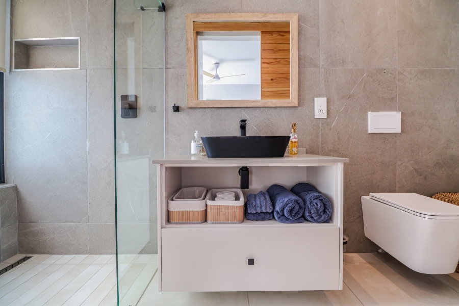 4 Bedroom Property for Sale in Whale Rock Hill Western Cape